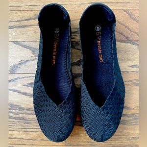 Bernie Mev black shoes. Excellent condition.